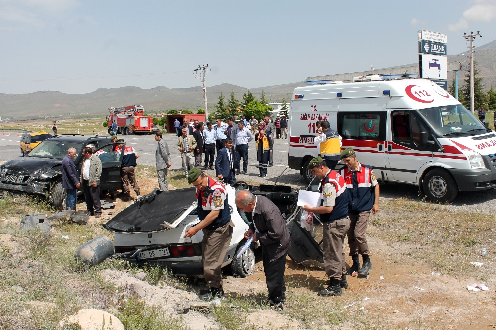 Bu Kazada 1'i Bebek 3 Kişi Öldü!