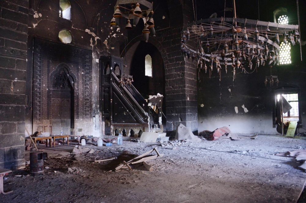 Teröristlerin Yıktığı İbadethaneler Onarılıyor