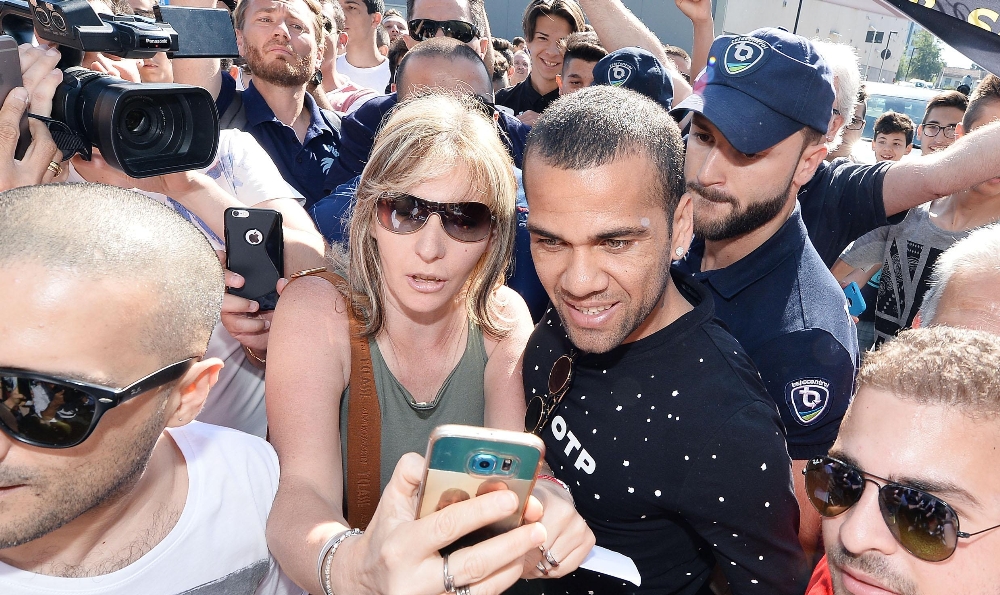 Dani Alves Resmen Juventus'ta!