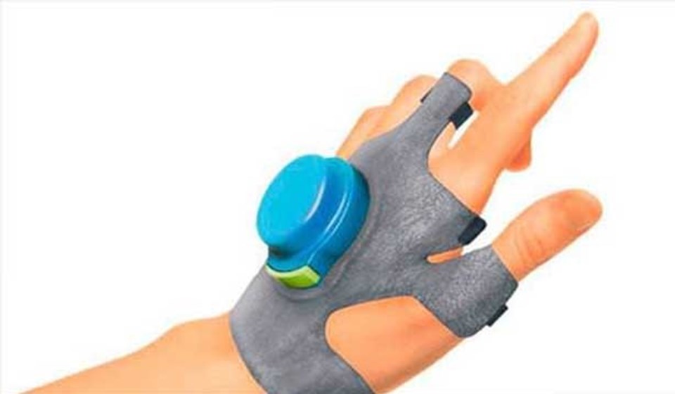 Parkinson Hastalarına Özel Eldiven