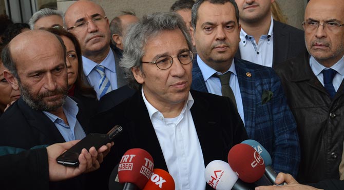 Can Dündar ve Erdem Gül tutuklandı