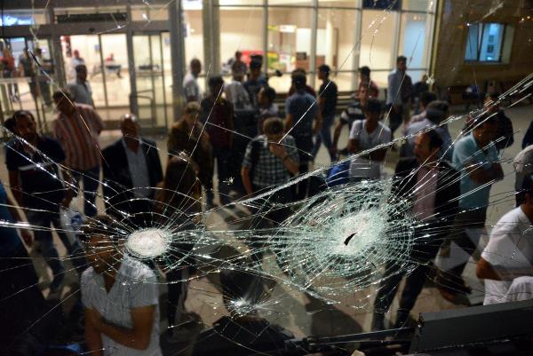 PKK'lı diye işçileri linç etmeye kalktılar