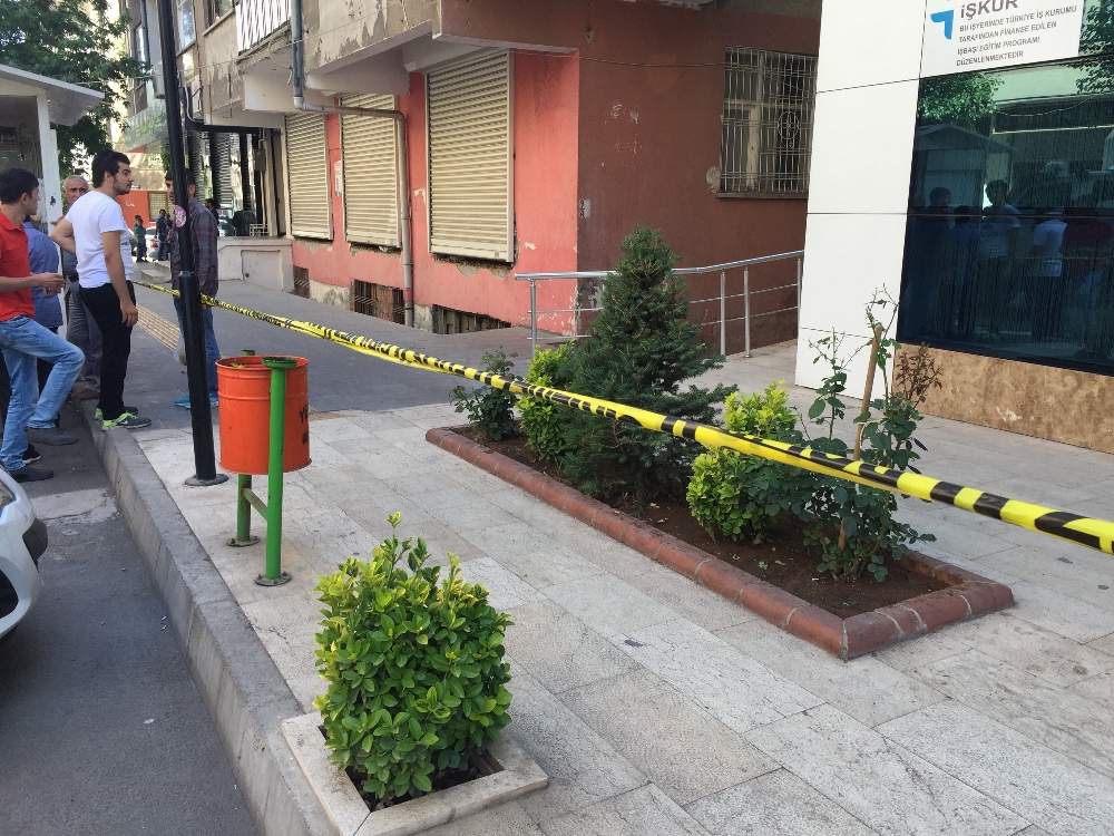 Diyarbakır'da Alacak Verecek Kavgası Kanlı Bitti