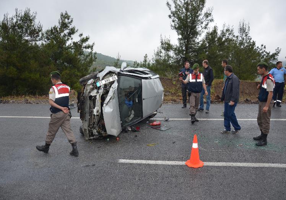 Balıkesir'de Sporcular Kaza Yaptı: 1 Ölü