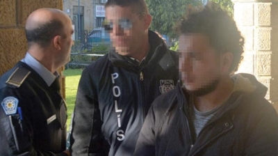 Babasını Bıçaklayan Genç Bıçak Kırılınca...