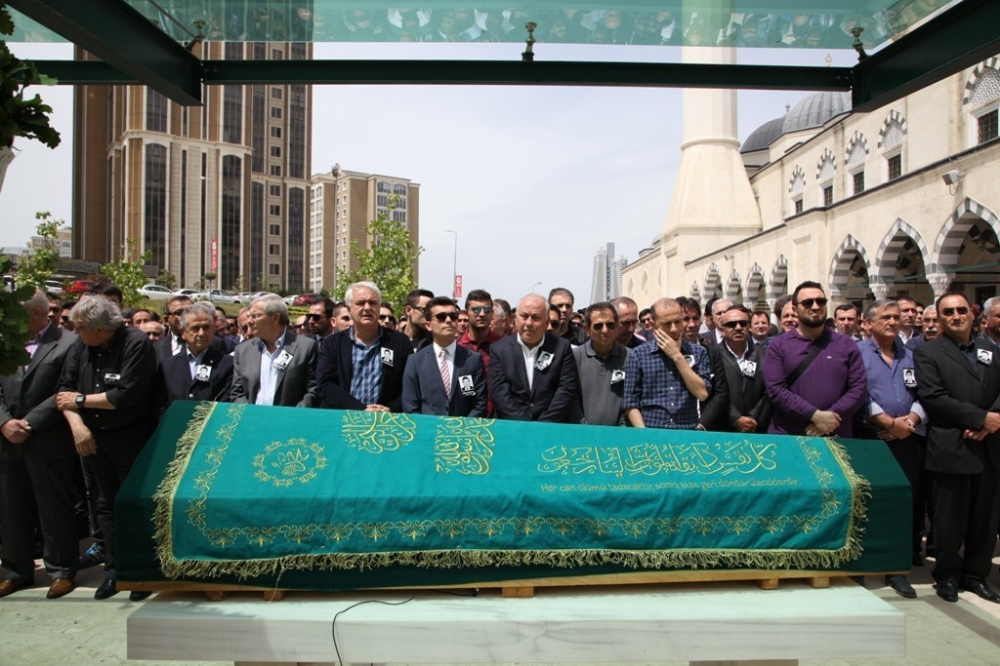 Cüneyt Çakır Gözyaşı Döktü!