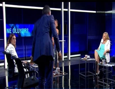 “Ben Teröristim” Diyen Gazeteci Nevzat Çiçek CNN Türk Canlı Yayınını Terk Etti