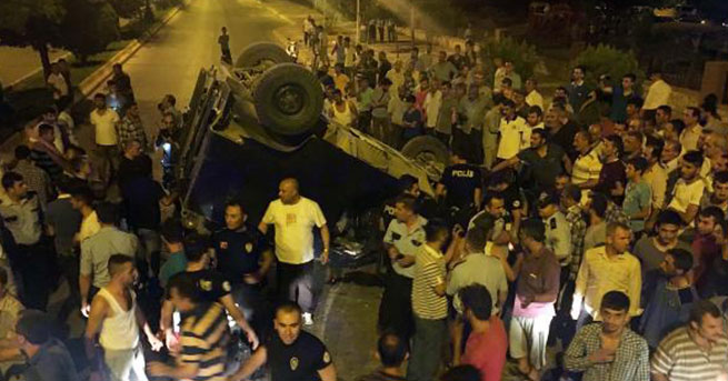 Adıyaman'da Polis Aracı Kaza Yaptı: 1 Şehit