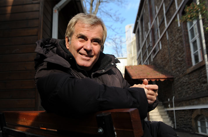 Tarık Akan Şok Oldu!