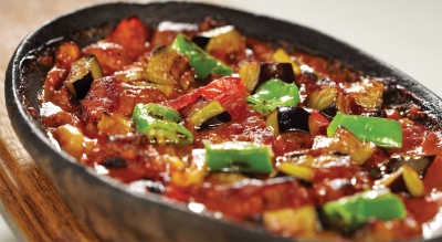 Etli Ve Sebzeli Güveç Tarifi