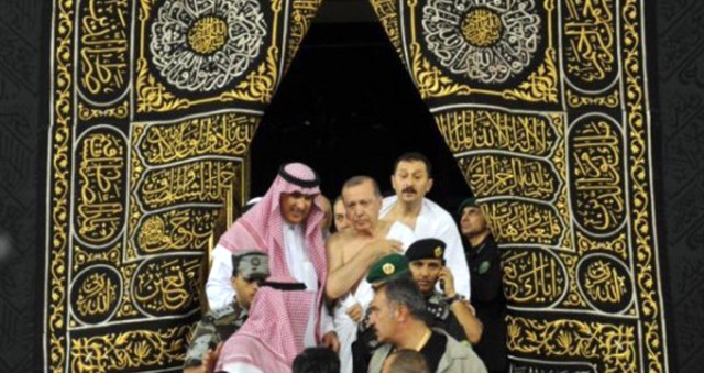 Cumhurbaşkanı Erdoğan Umre Ziyaretinde, Yanında Dikkat Çeken İsimler Var