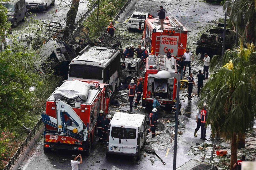 İstanbul'daki Patlamada Ölü Sayısı Arttı