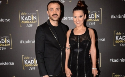 Haciz İddiaları ile Zor Günler Geçiren Demet Akalın Boşanıyor