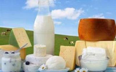 Sokakta Satılan Çiğ Sütün İçerisine Kimyasal Madde Katılıyor