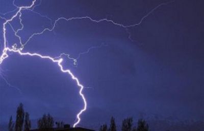 Tarlada Çalışanların Üzerine Yıldırım Düştü, 2 Kişi Öldü 5 Kişi Yaralandı!